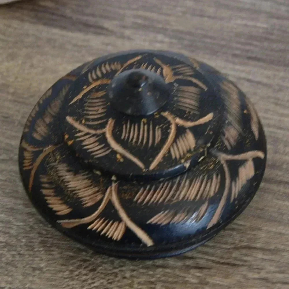 Vtg Hand Carved Wood Box  with Lid